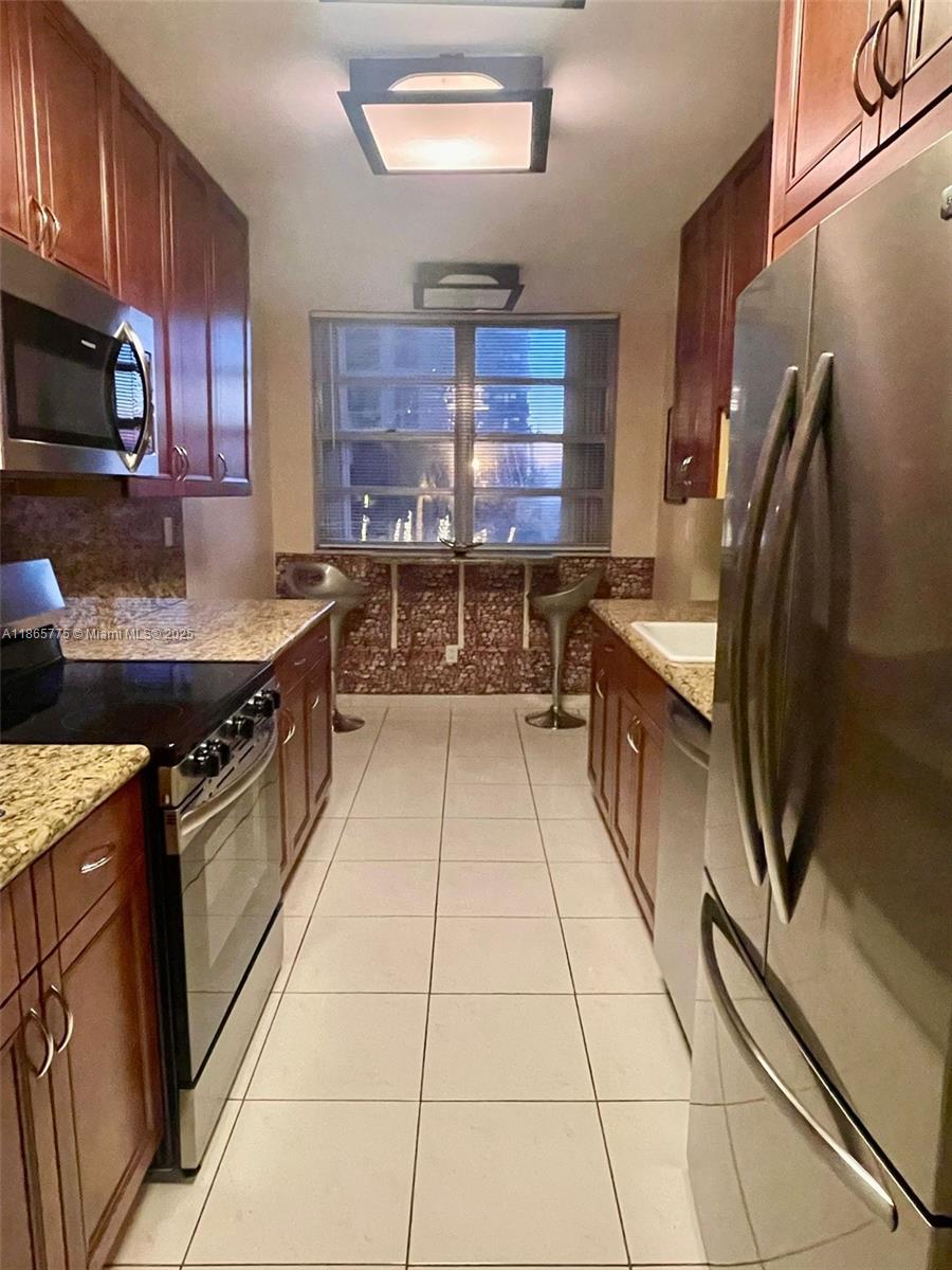 PLAZA TOWERS SOUTH CONDO - Residential Lease