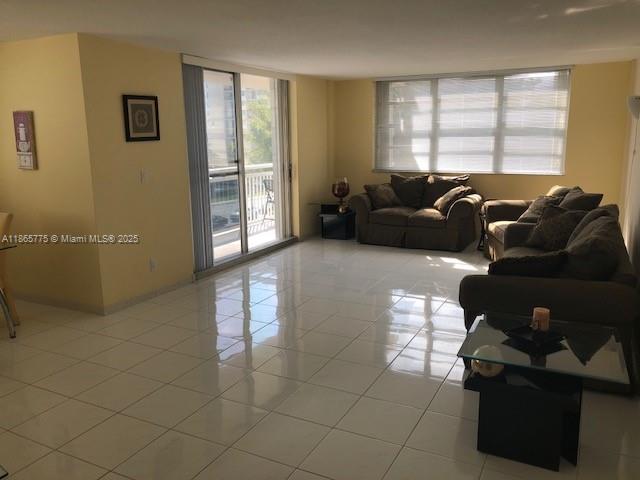 PLAZA TOWERS SOUTH CONDO - Residential Lease