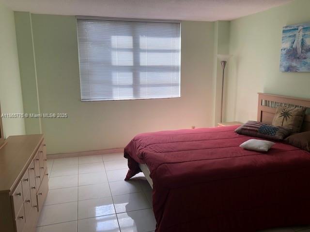 PLAZA TOWERS SOUTH CONDO - Residential Lease
