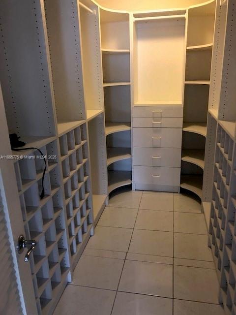 PLAZA TOWERS SOUTH CONDO - Residential Lease