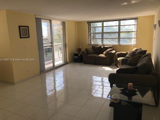 PLAZA TOWERS SOUTH CONDO - Residential Lease