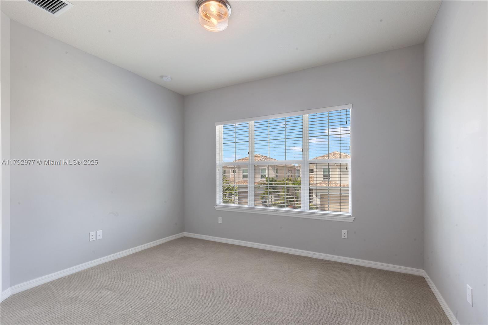 PARKVIEW AT HILLCREST - Residential Lease