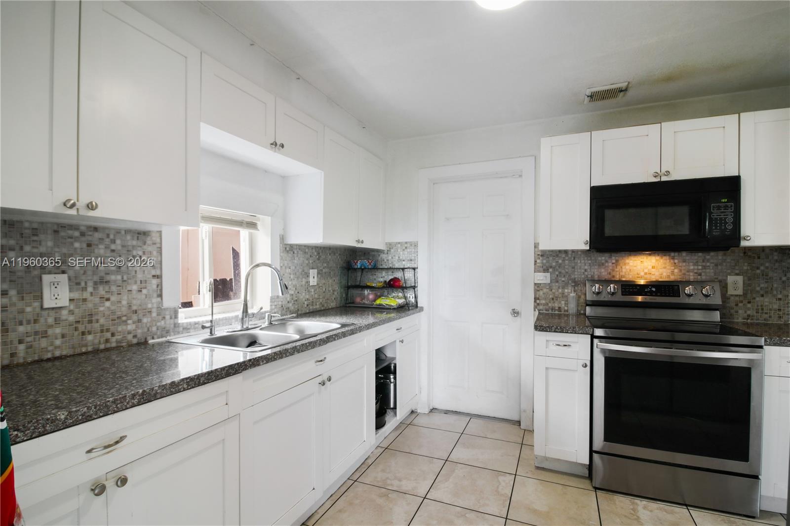 ALMENDARES - Residential