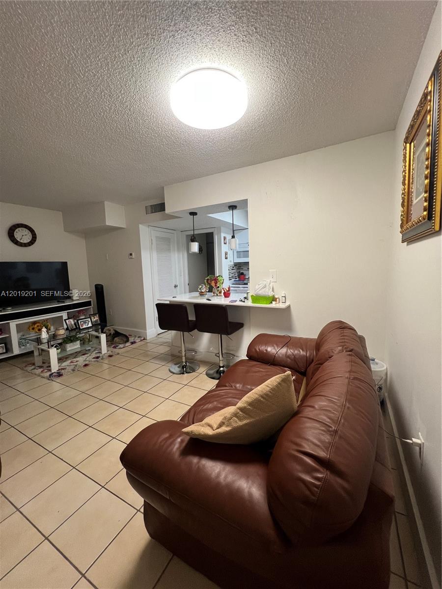 UNIVERSITY TRAIL CONDO - Residential