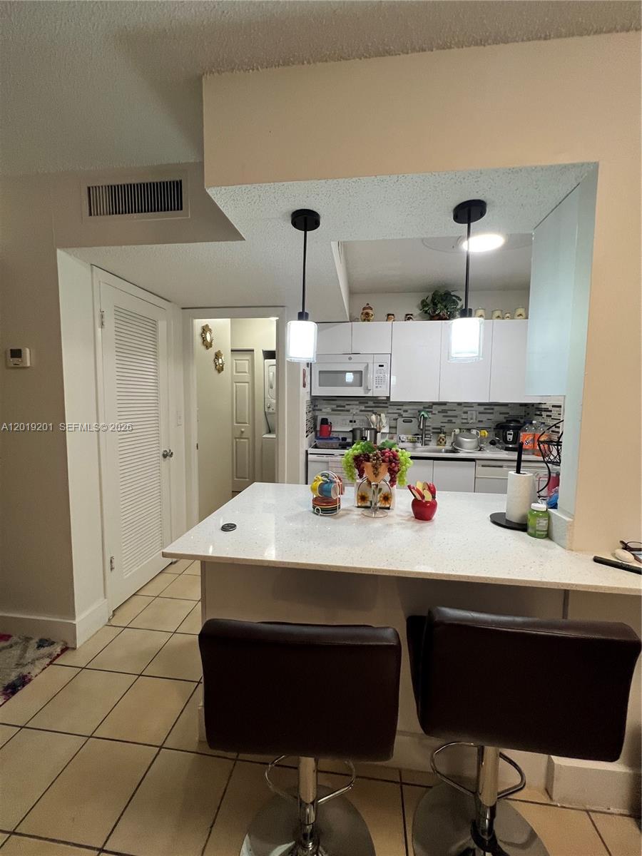 UNIVERSITY TRAIL CONDO - Residential