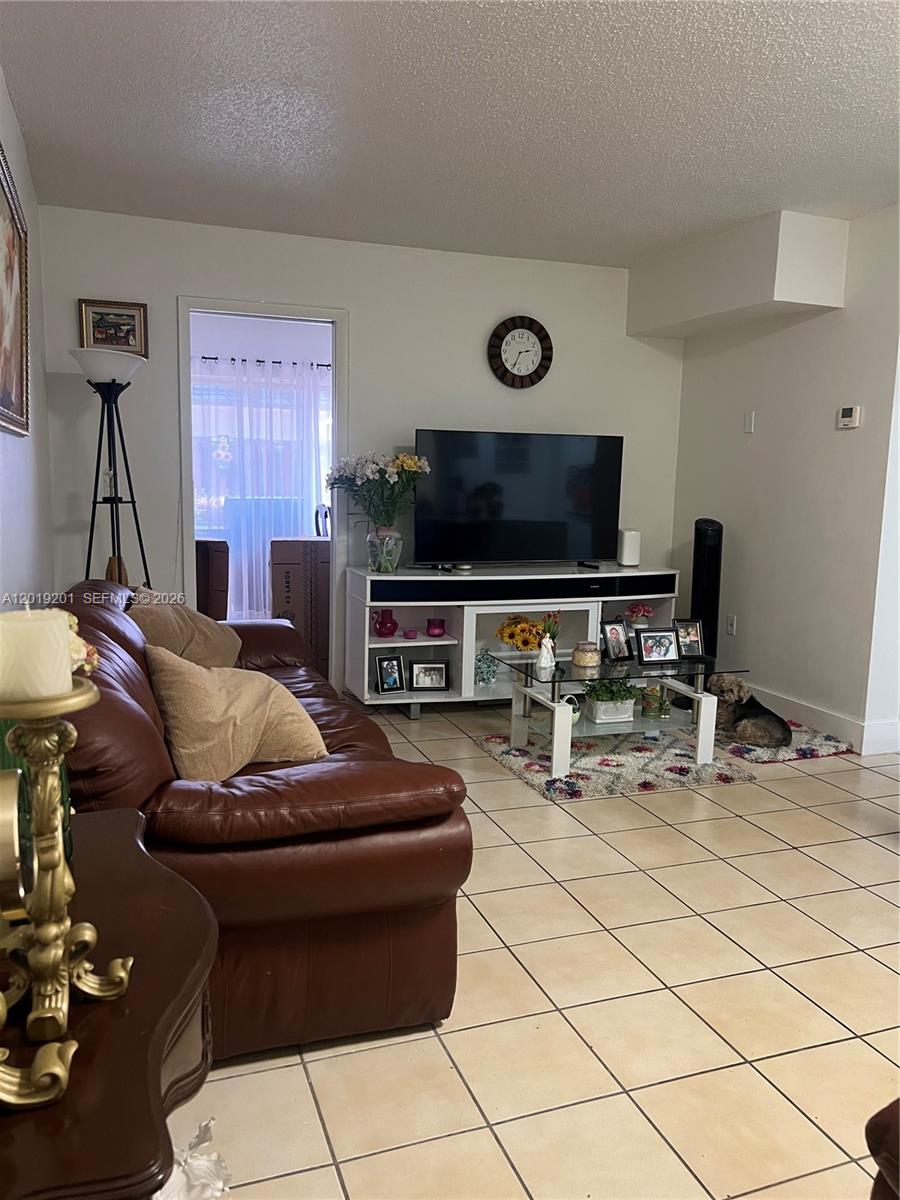 UNIVERSITY TRAIL CONDO - Residential