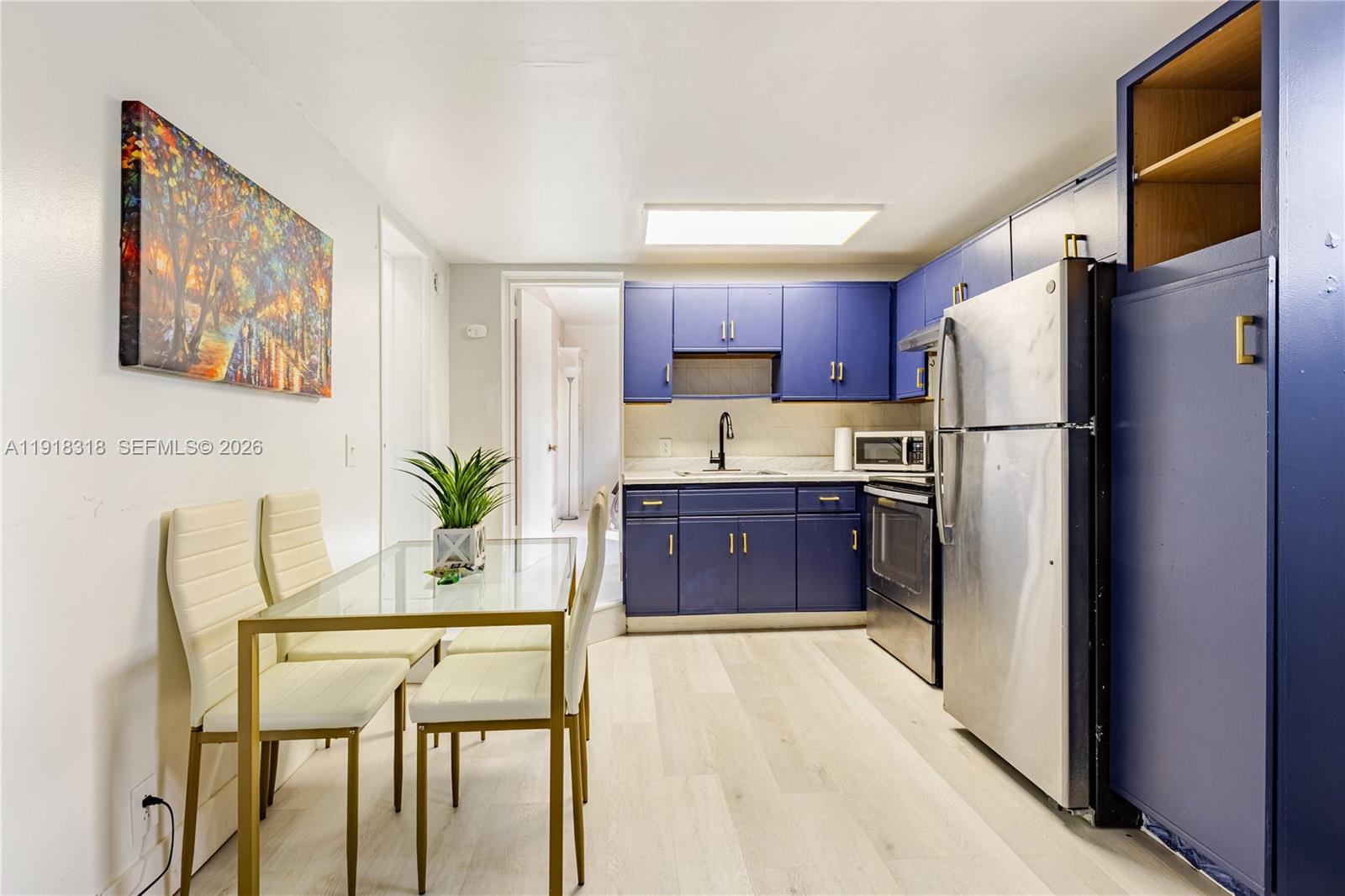 HOLLYWOOD SOUTH SIDE ADD - Residential Income