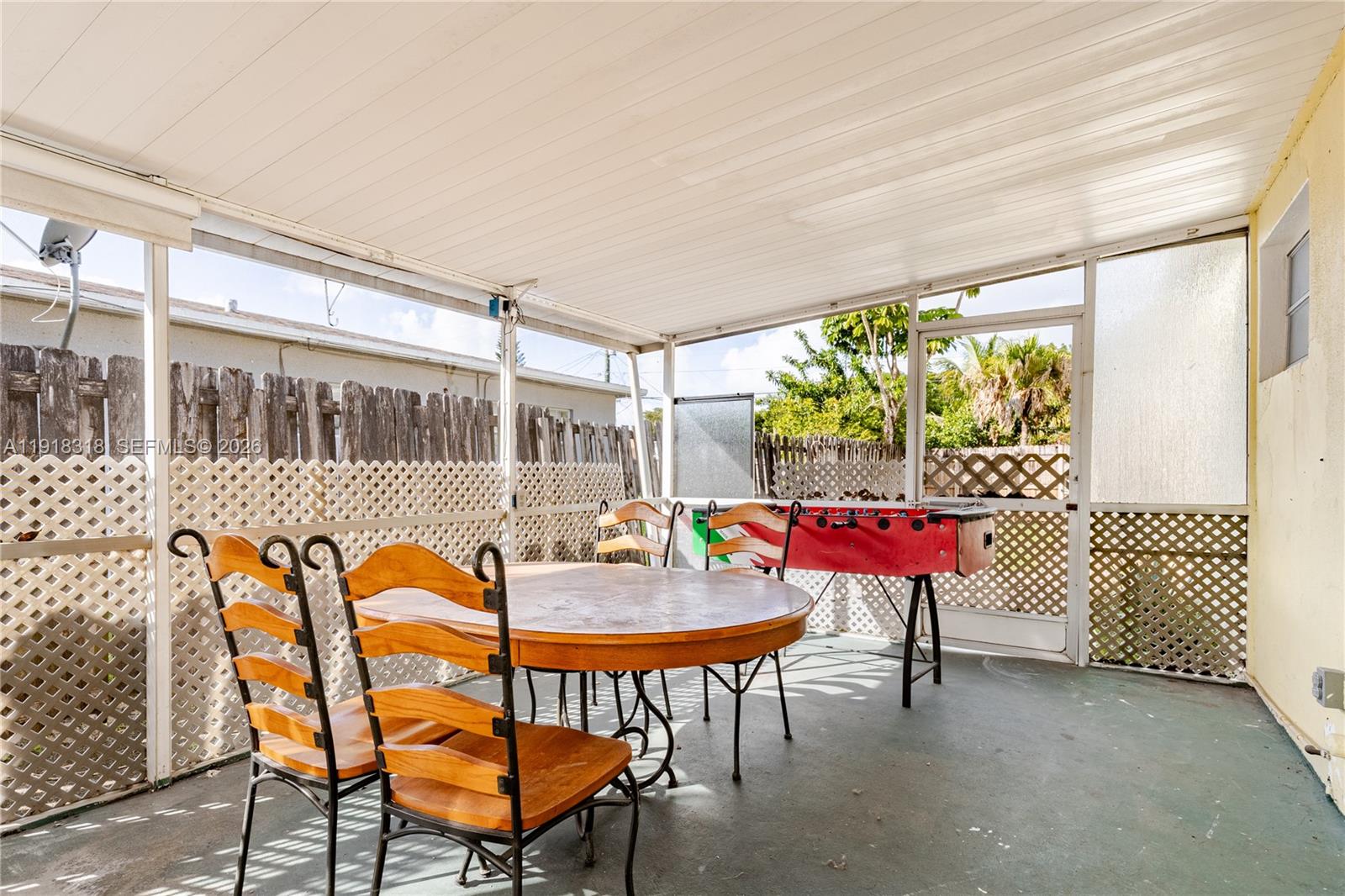 HOLLYWOOD SOUTH SIDE ADD - Residential Income