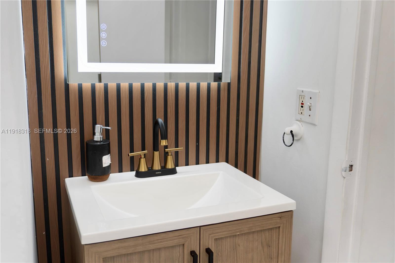 HOLLYWOOD SOUTH SIDE ADD - Residential Income