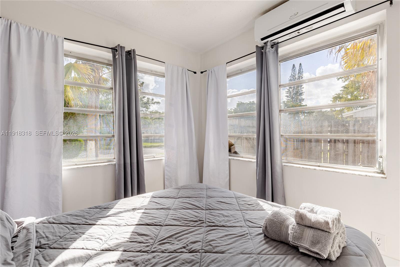 HOLLYWOOD SOUTH SIDE ADD - Residential Income