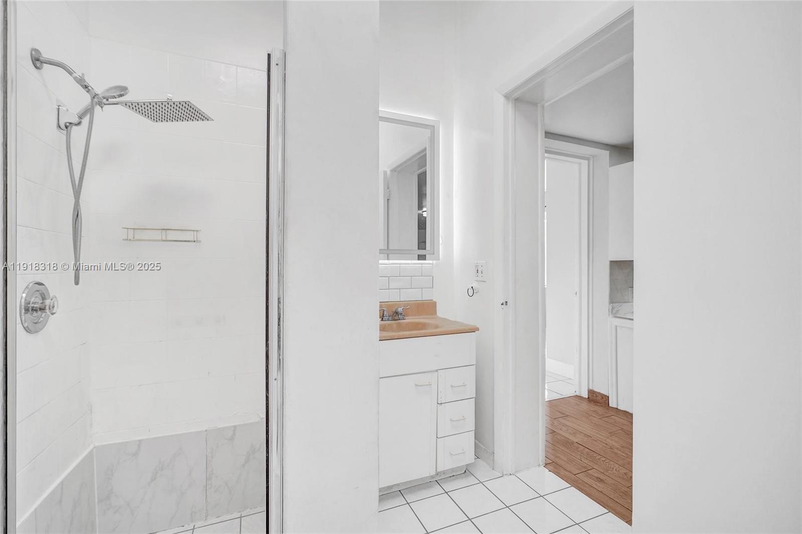 HOLLYWOOD SOUTH SIDE ADD - Residential Income