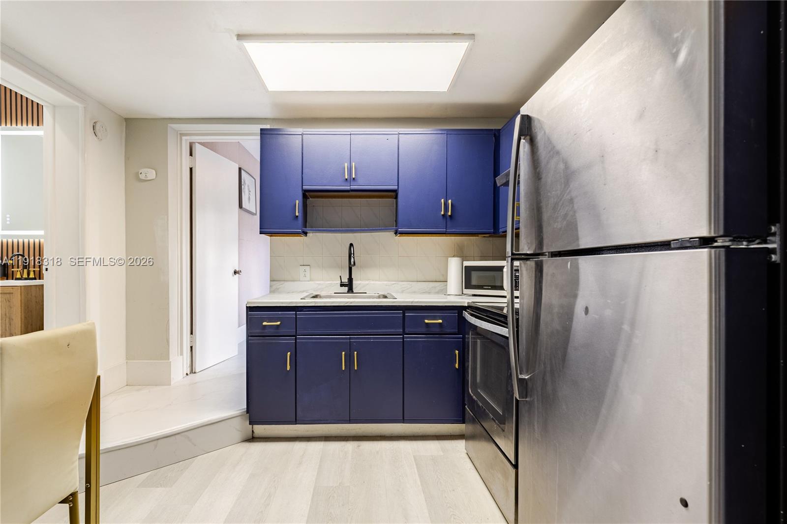 HOLLYWOOD SOUTH SIDE ADD - Residential Income