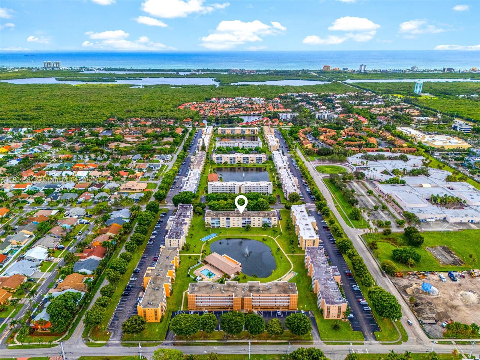 MEADOWBROOK LAKES CONDO - Residential