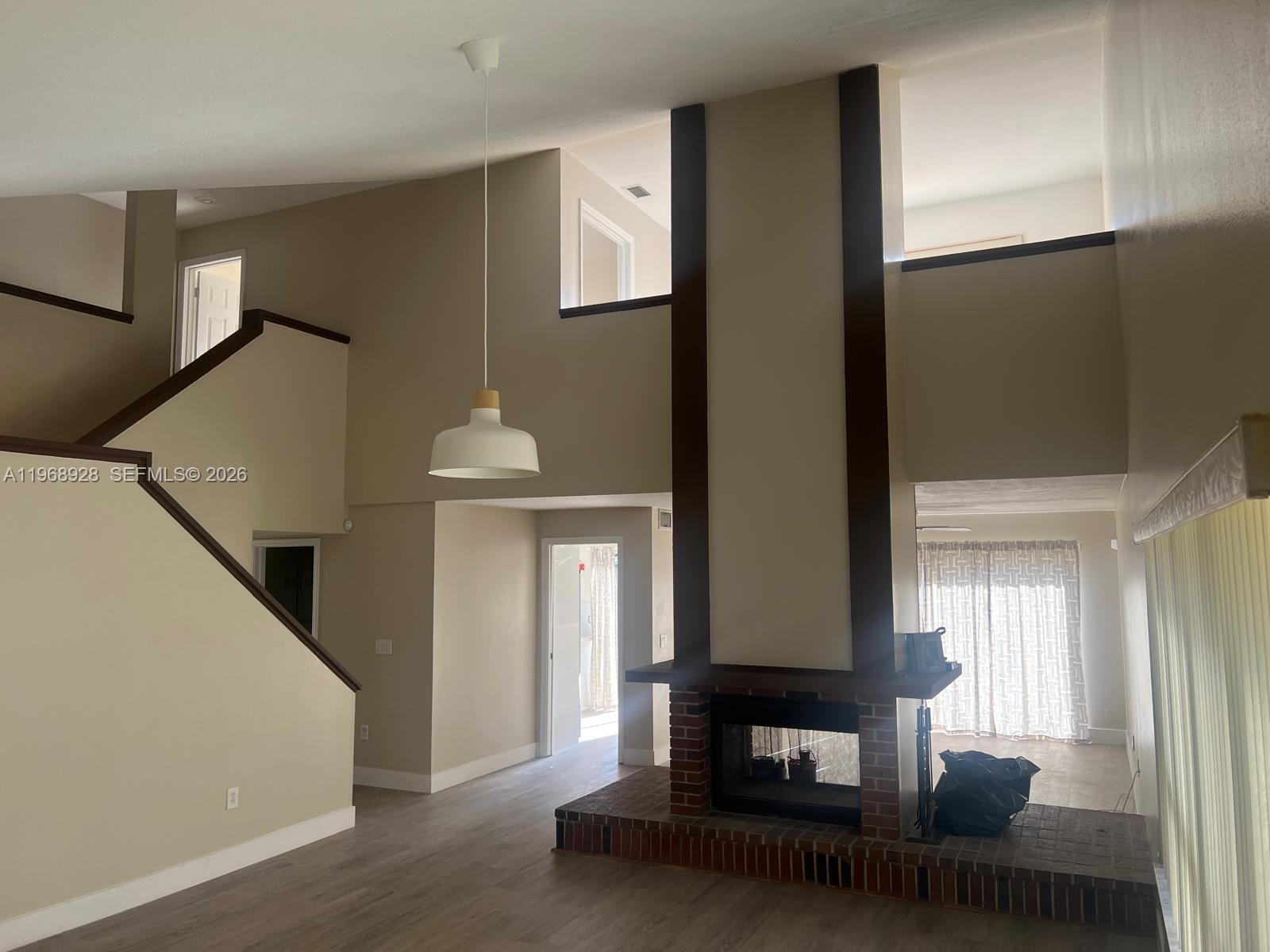 HAMMOCKS SEC 1 - Residential Lease