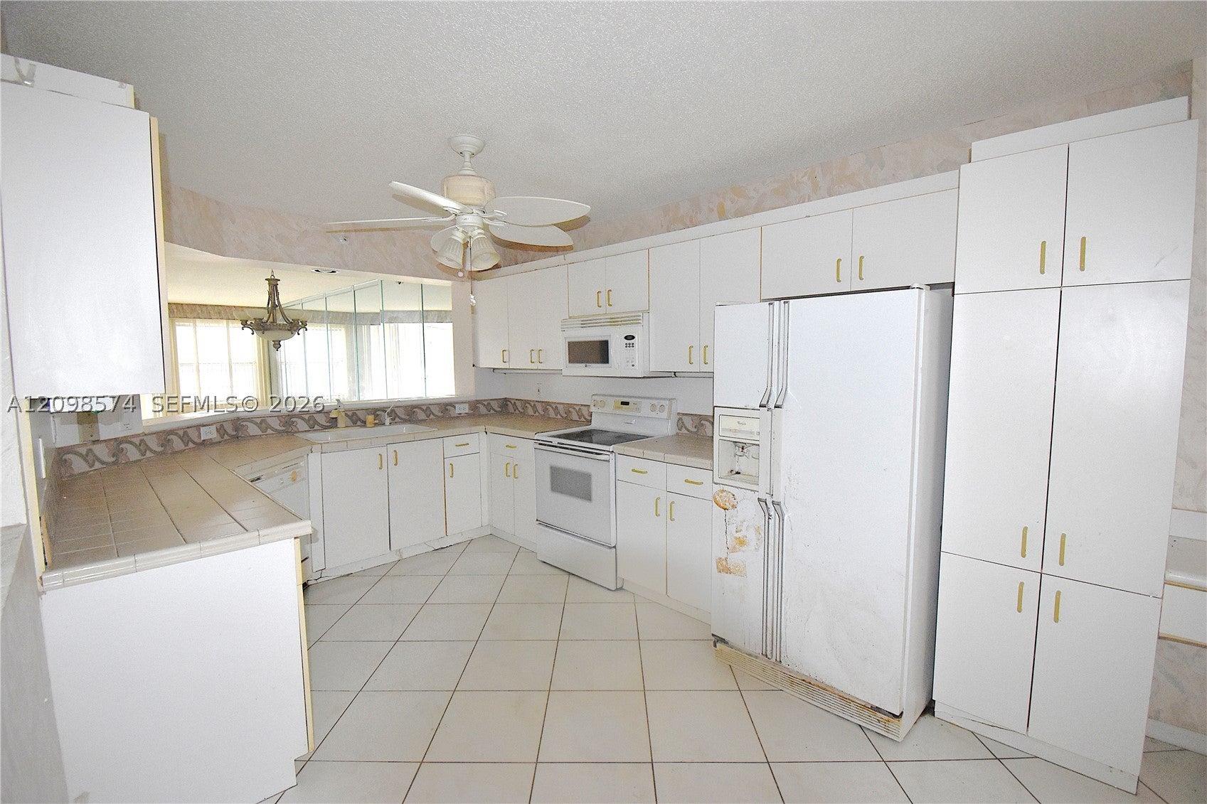 7807 Granville Dr 104