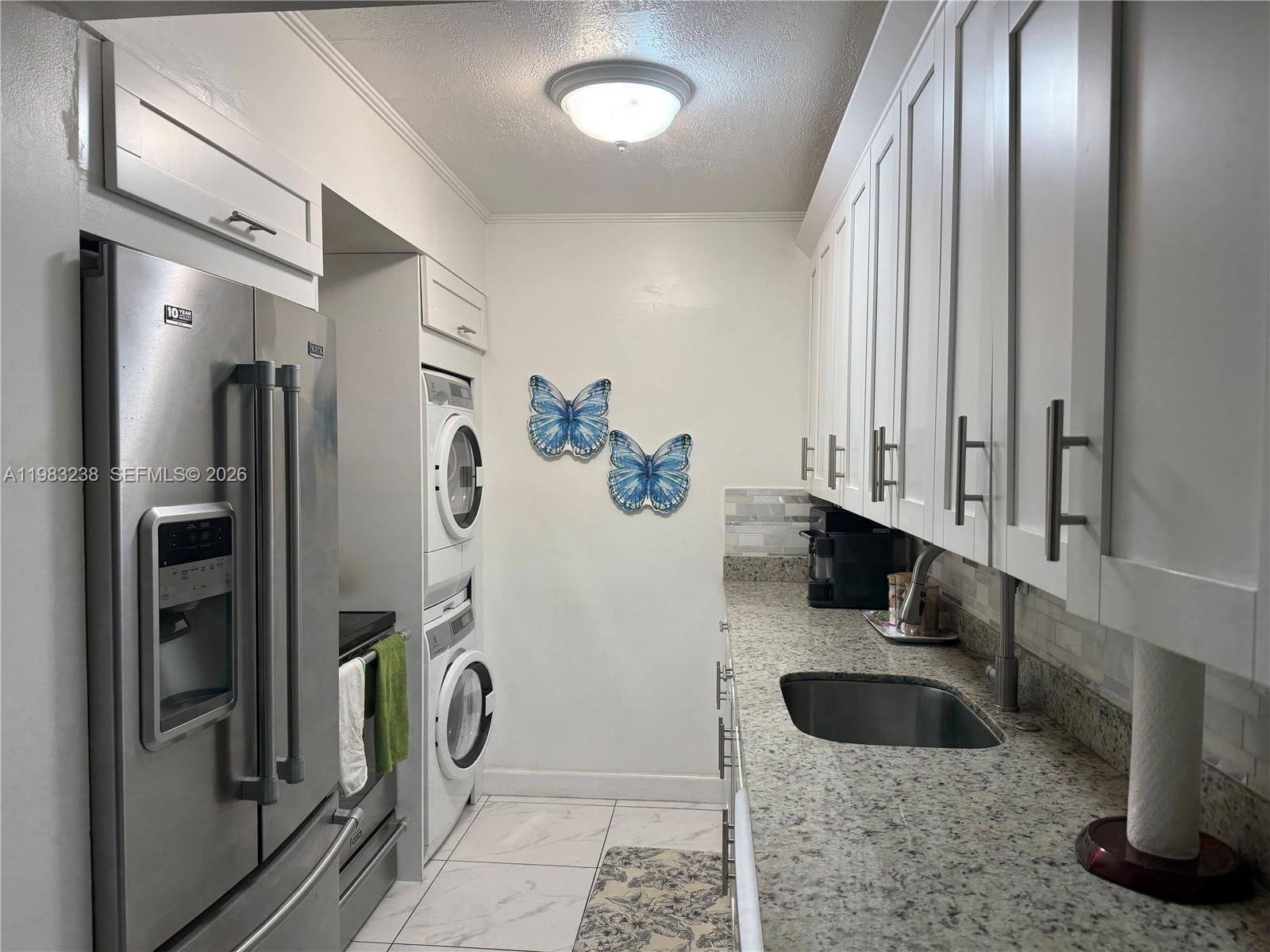 MOON TOWER CONDO - Residential Lease