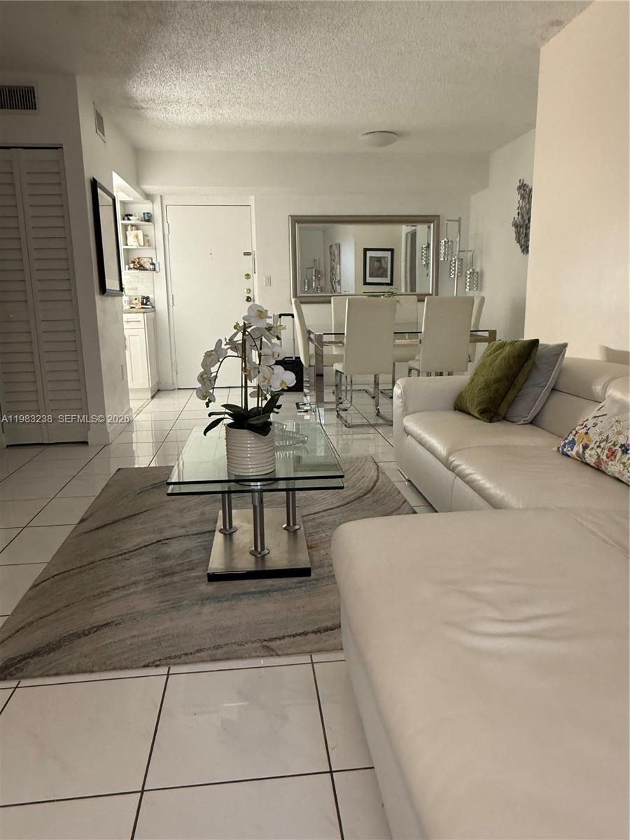 MOON TOWER CONDO - Residential Lease