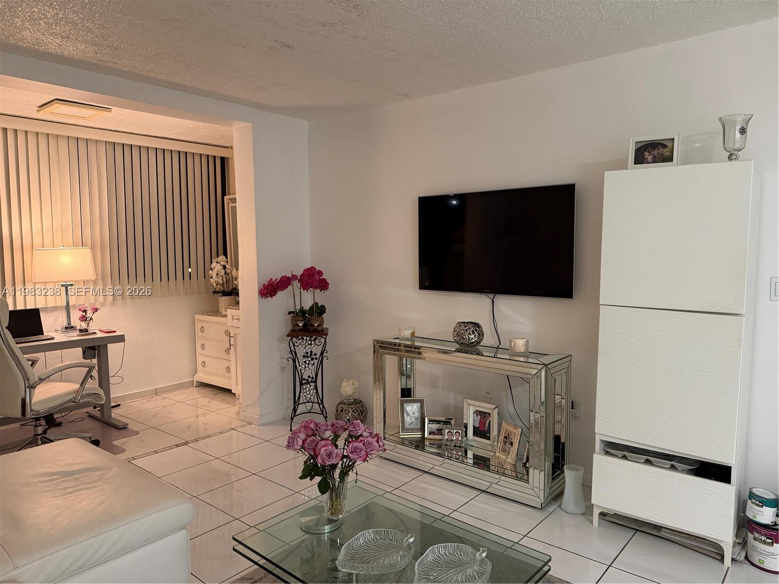 MOON TOWER CONDO - Residential Lease