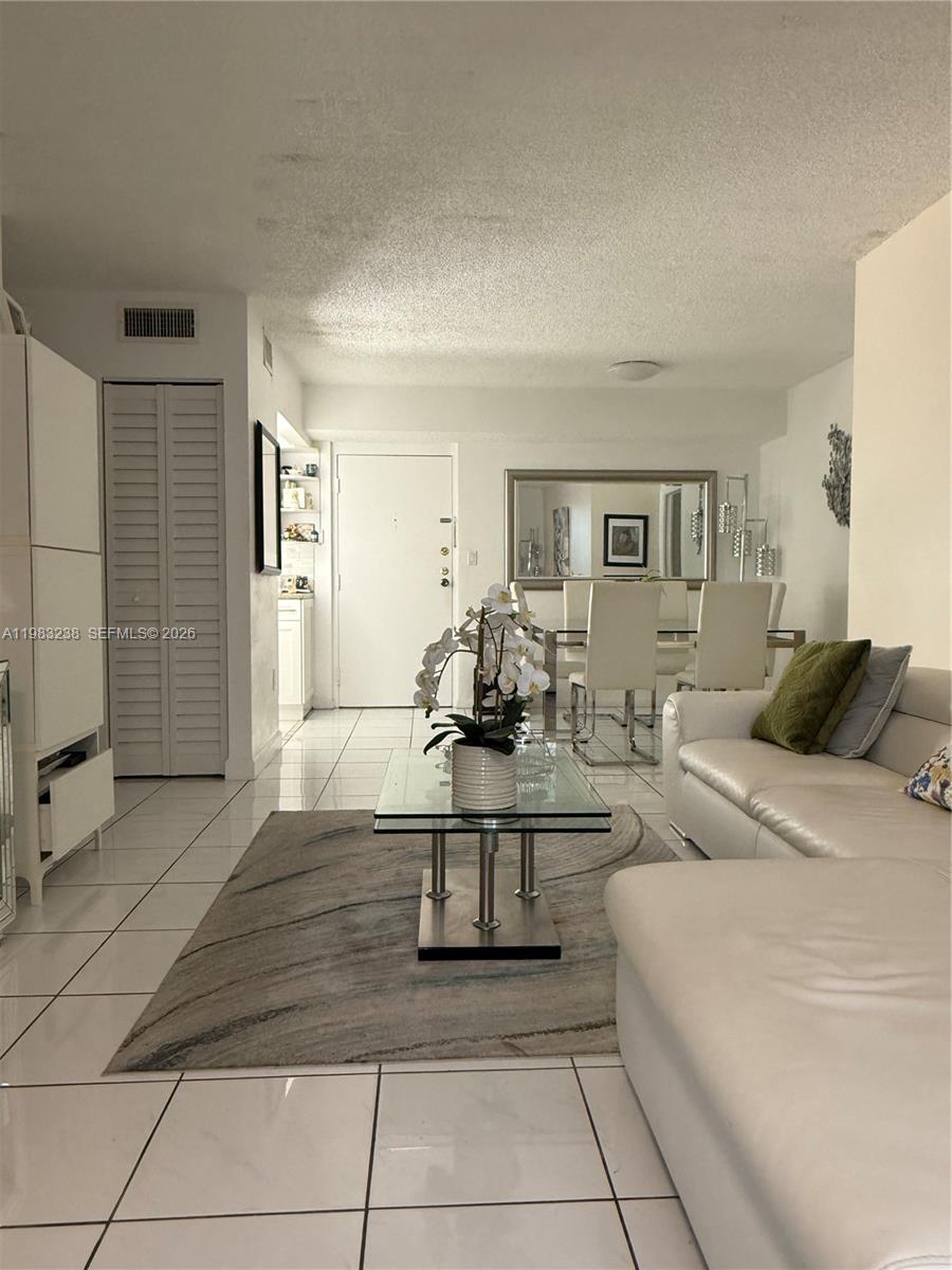 MOON TOWER CONDO - Residential Lease