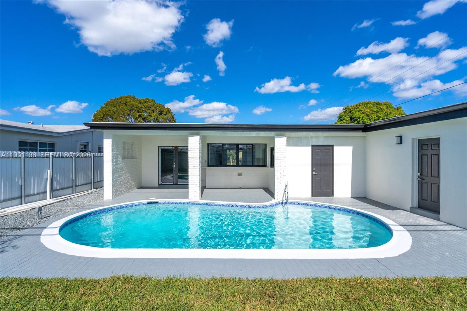 MIRAMAR PARK THIRD ADD - Residential