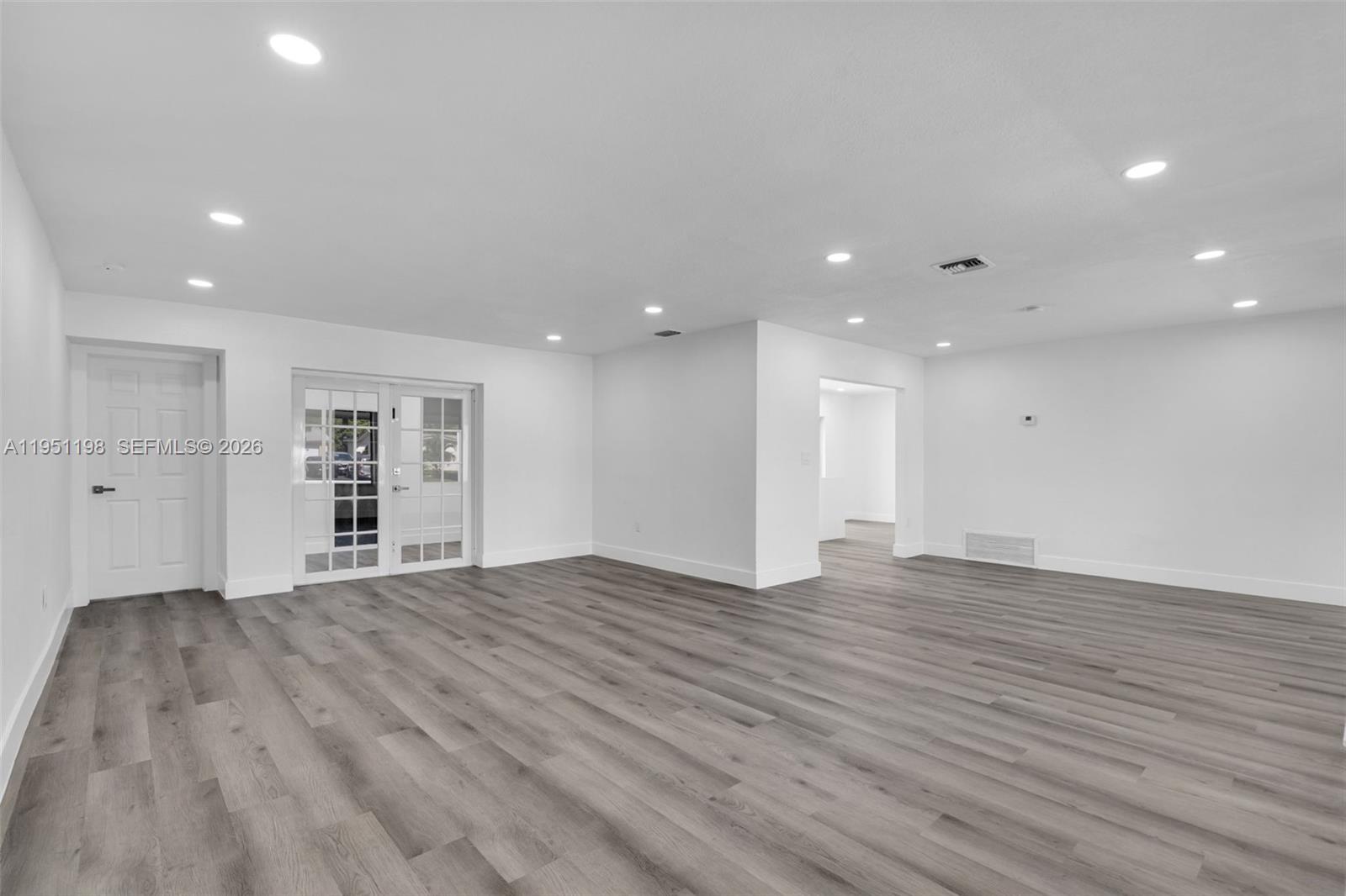 MIRAMAR PARK THIRD ADD - Residential