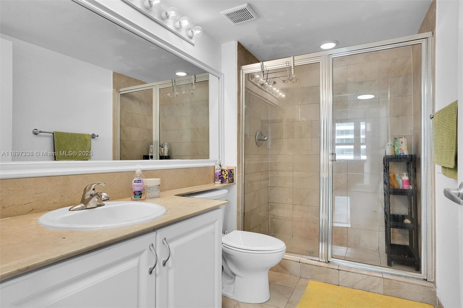 THE MARK ON BRICKELL COND - Residential Lease