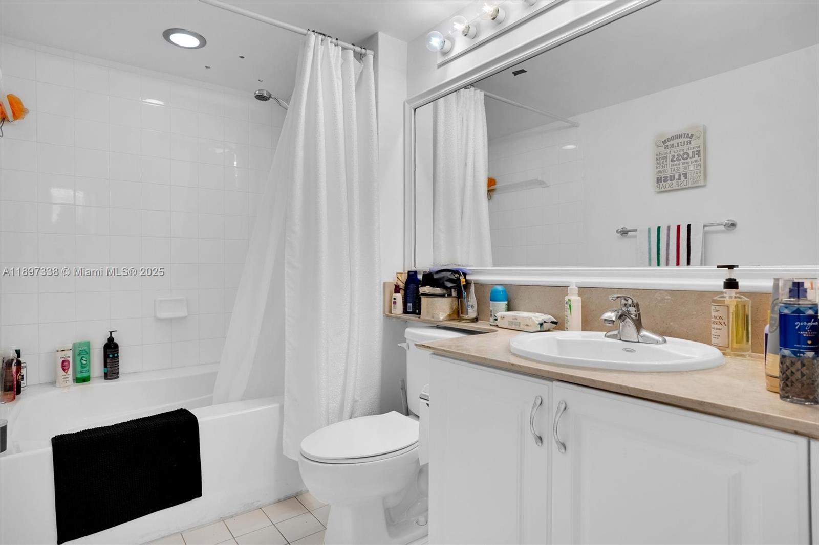 THE MARK ON BRICKELL COND - Residential Lease