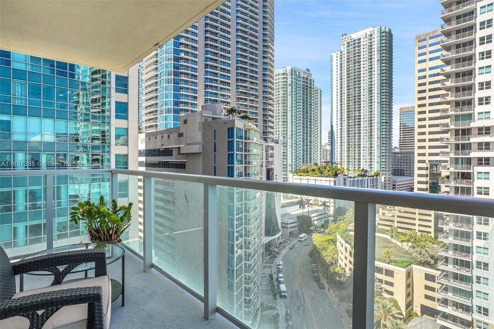 THE MARK ON BRICKELL COND - Residential Lease