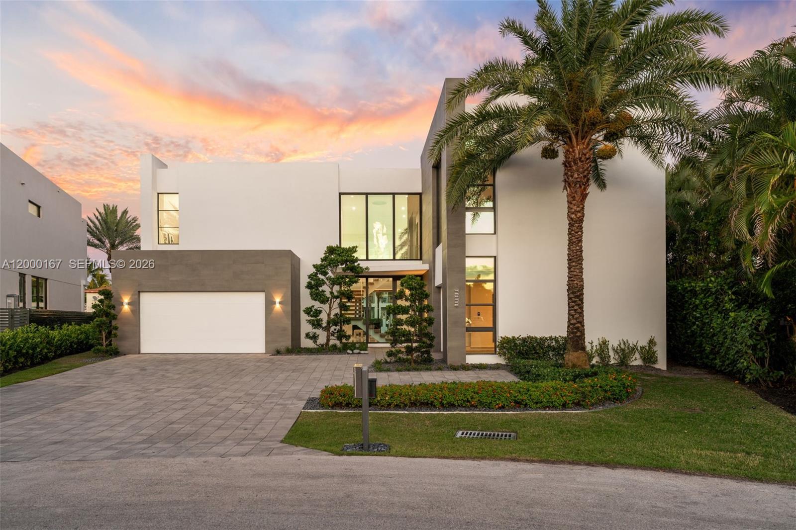 4232 E Tradewinds Ave