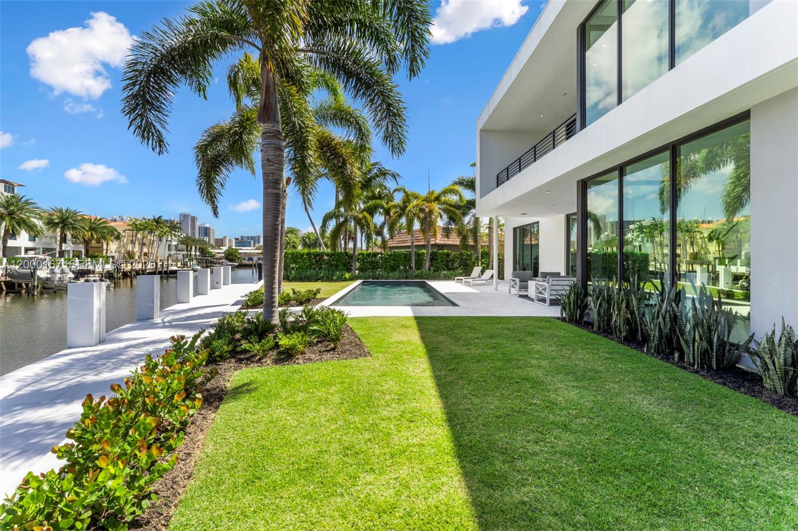 SILVER SHORES-SUB TRACT - Residential