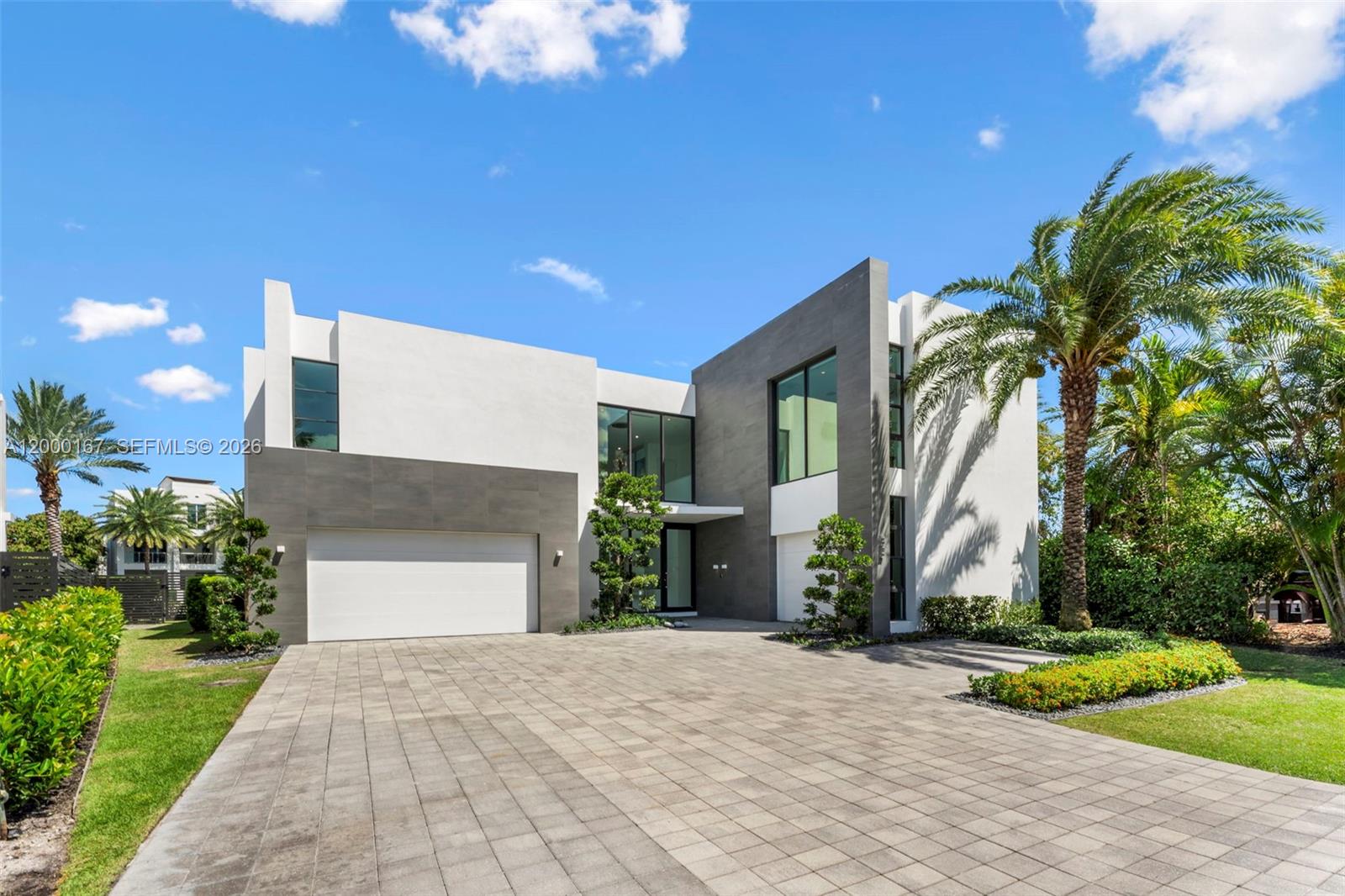 4232 E Tradewinds Ave