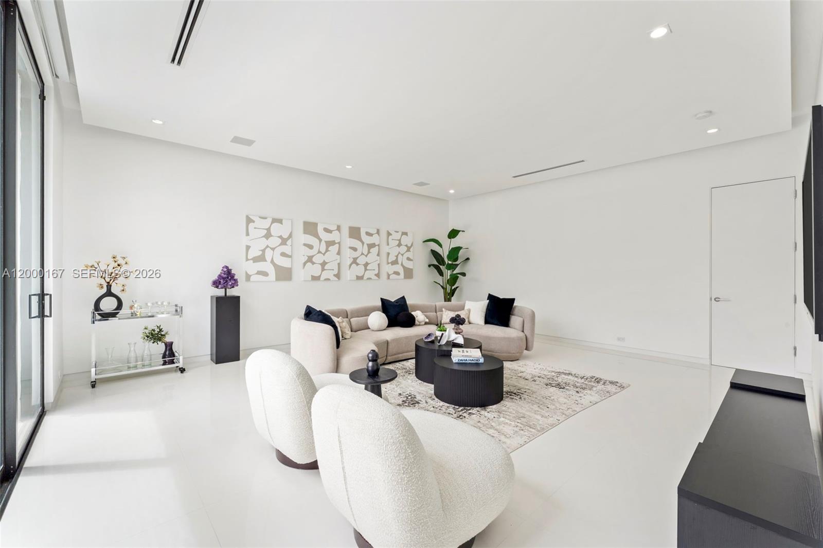 SILVER SHORES-SUB TRACT - Residential