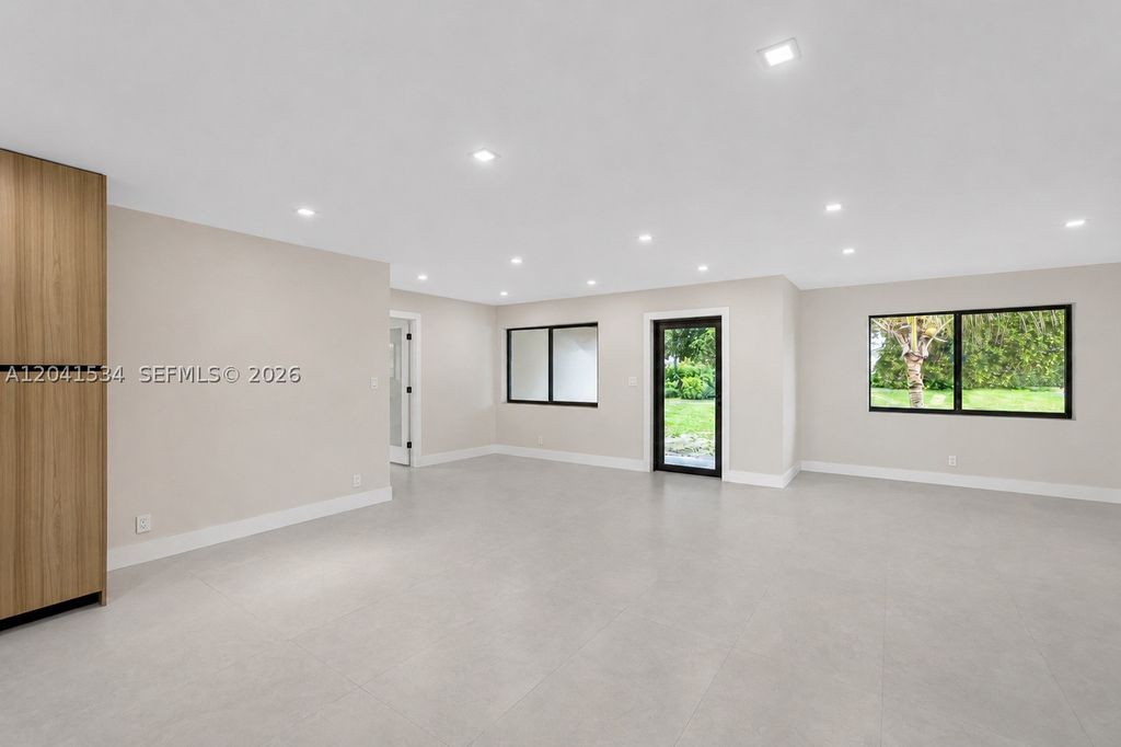 Photo of 5718 NE 15th Ave, Fort Lauderdale, FL 33334 (MLS # A12041534)