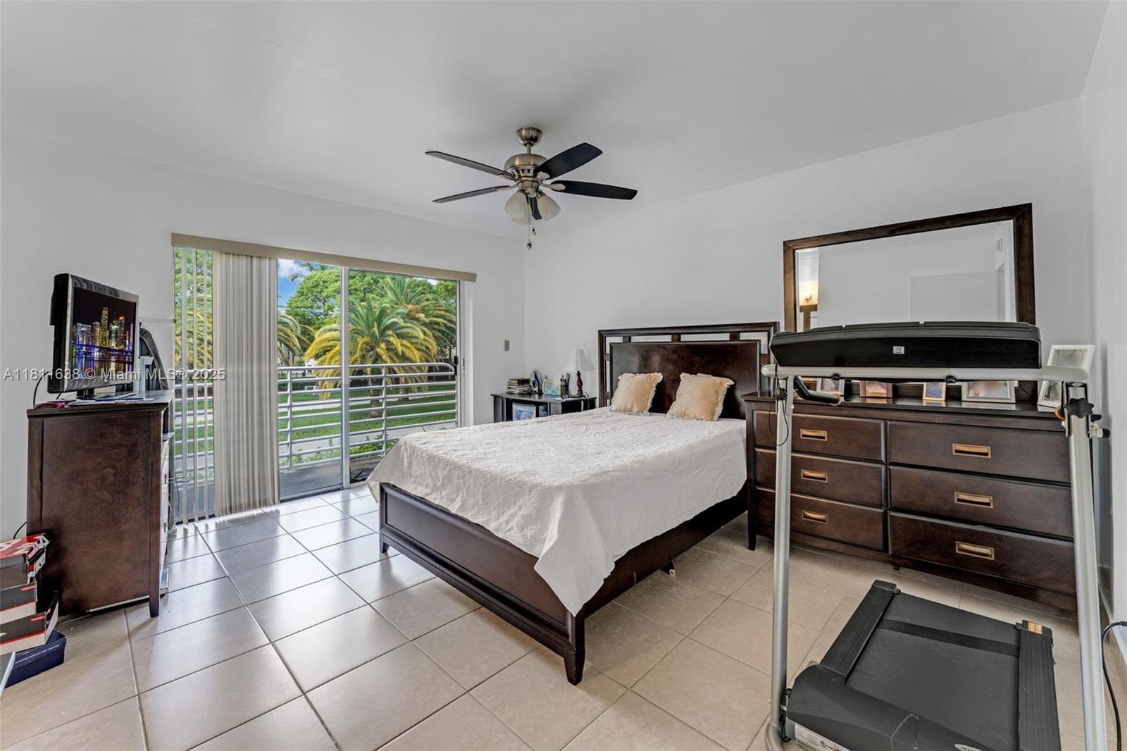 CHATEAUBLEAU AT HAMMOCKS - Residential