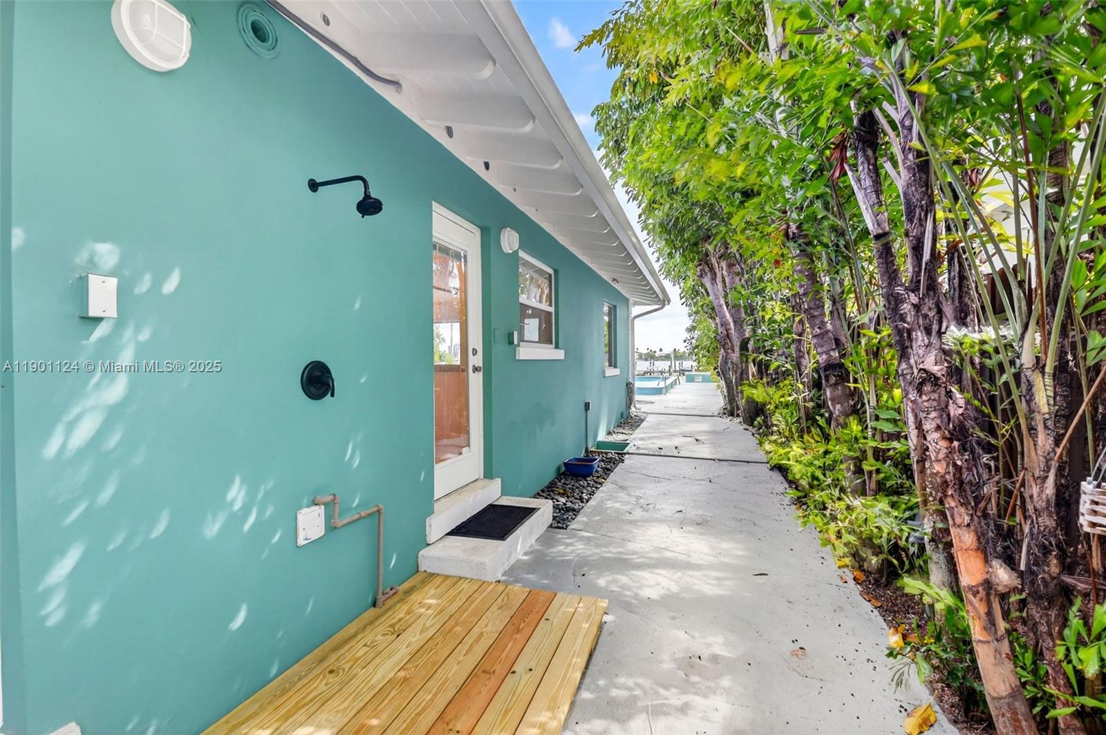 NORTH SHORE TERRACE 1 - Residential Lease