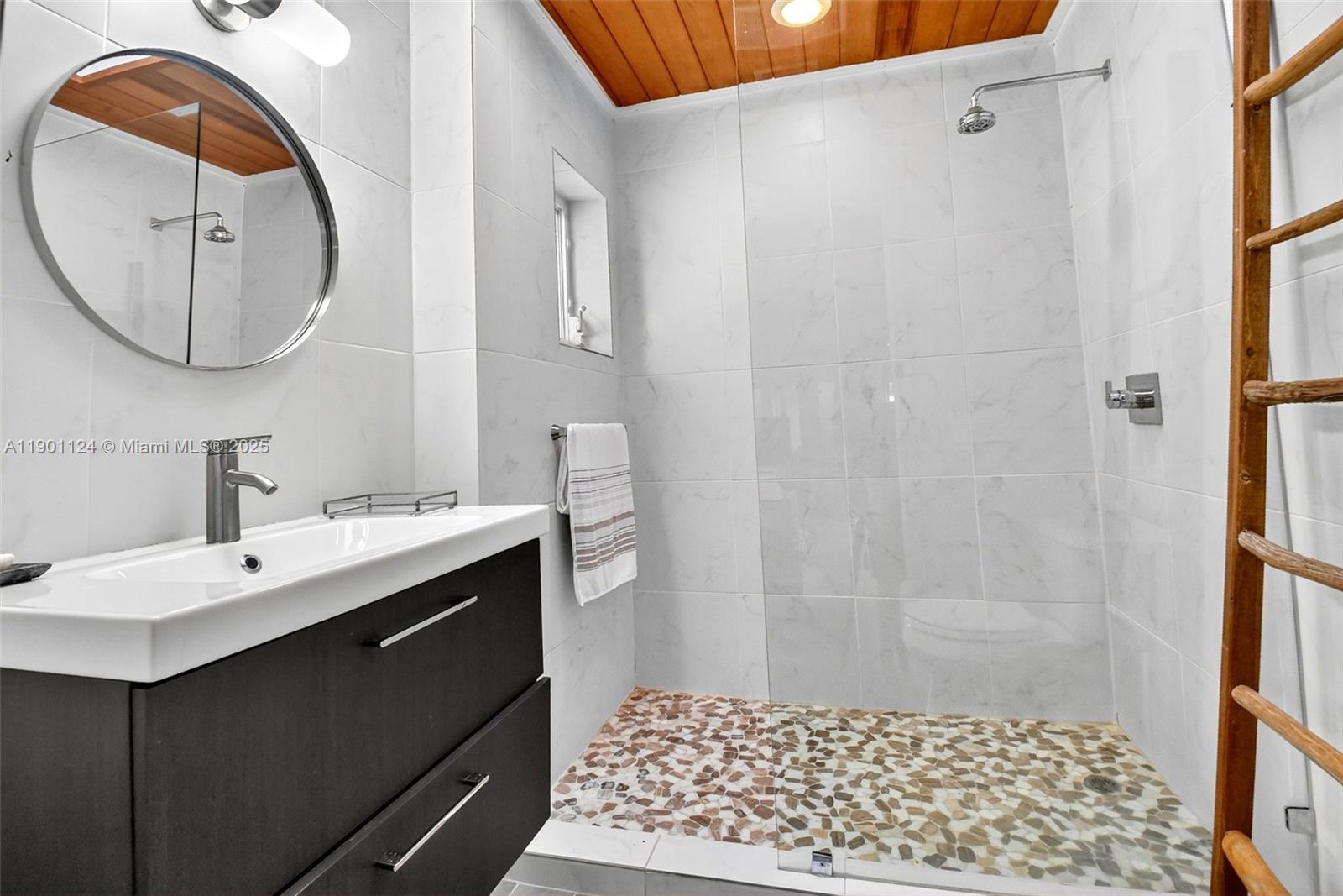 NORTH SHORE TERRACE 1 - Residential Lease