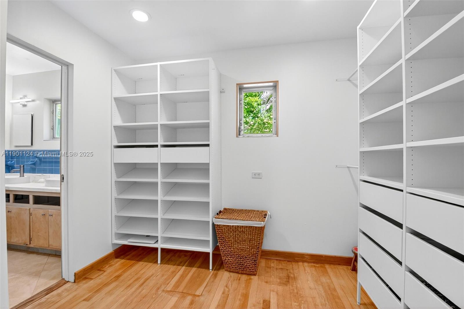 NORTH SHORE TERRACE 1 - Residential Lease