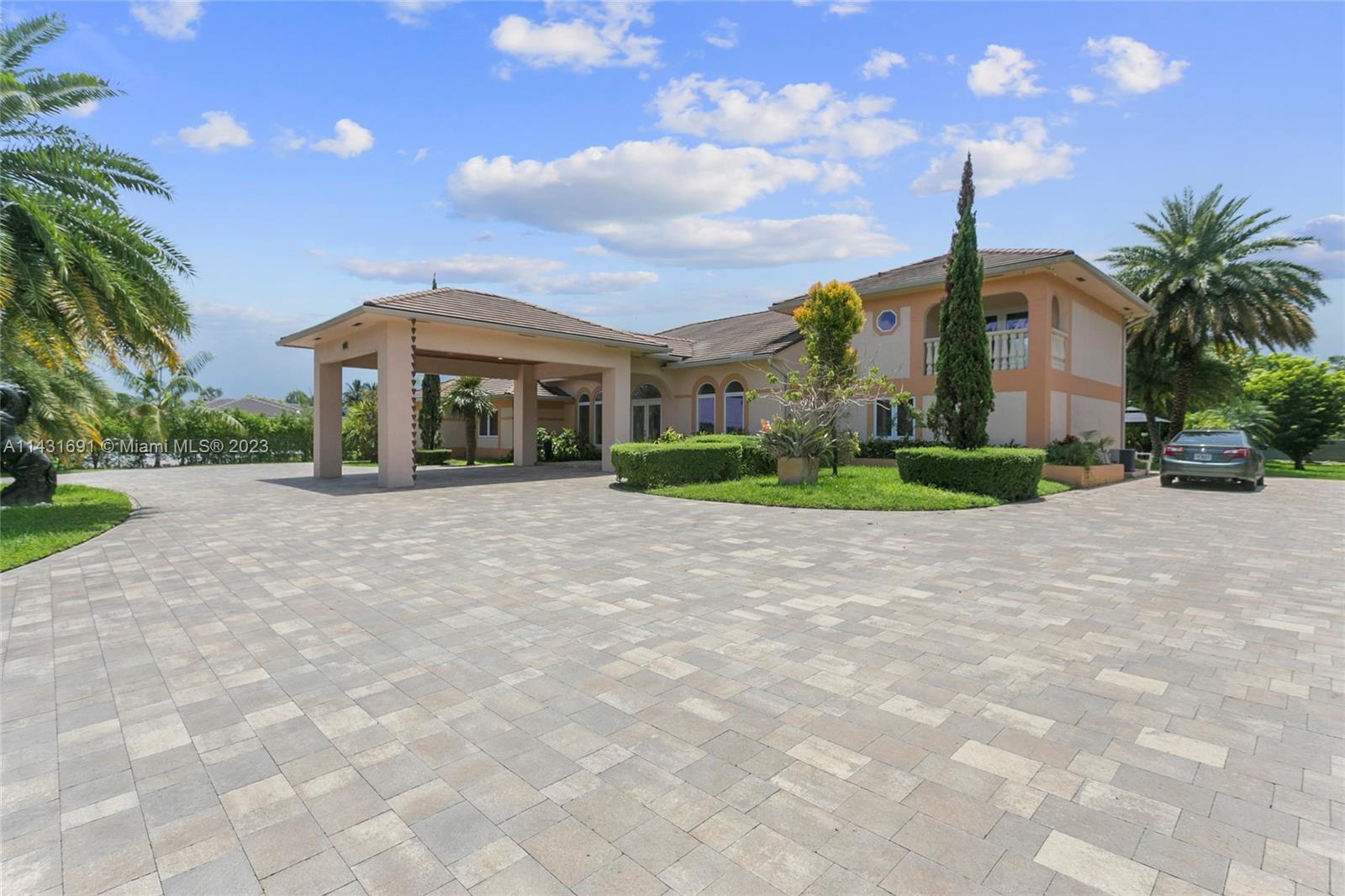 FLORIDA FRUIT LAND COMPAN - Residential