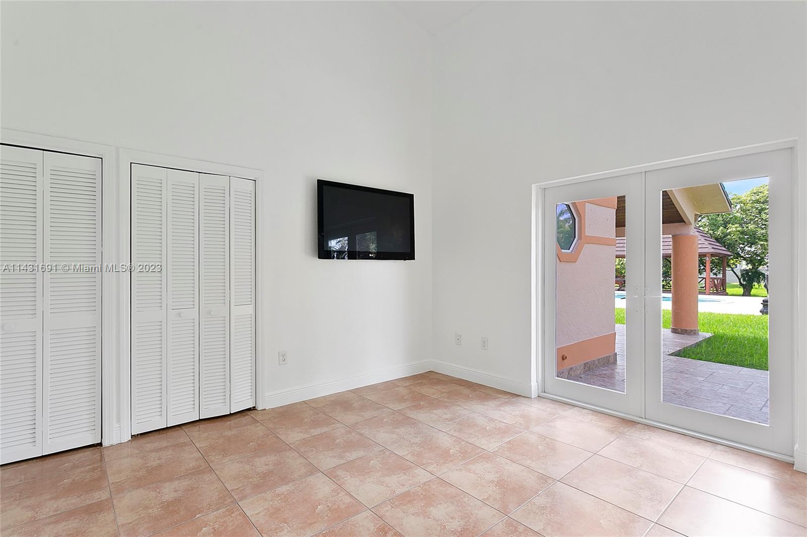 FLORIDA FRUIT LAND COMPAN - Residential