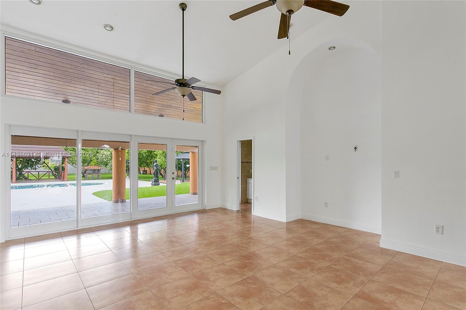 FLORIDA FRUIT LAND COMPAN - Residential