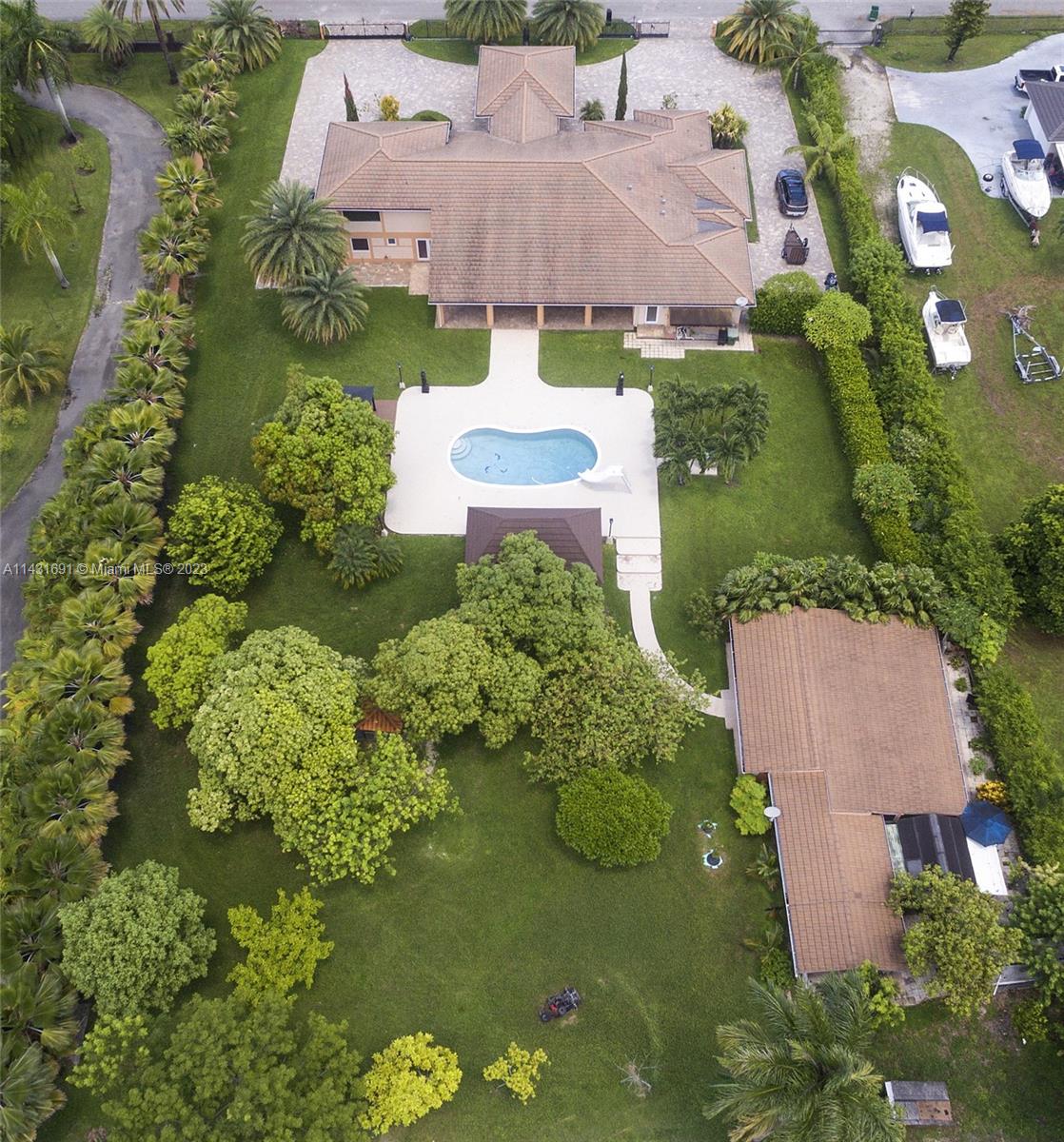 FLORIDA FRUIT LAND COMPAN - Residential