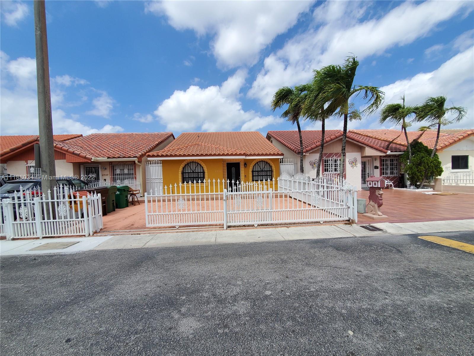 ALAMEDA BY THE LAKE - Residential