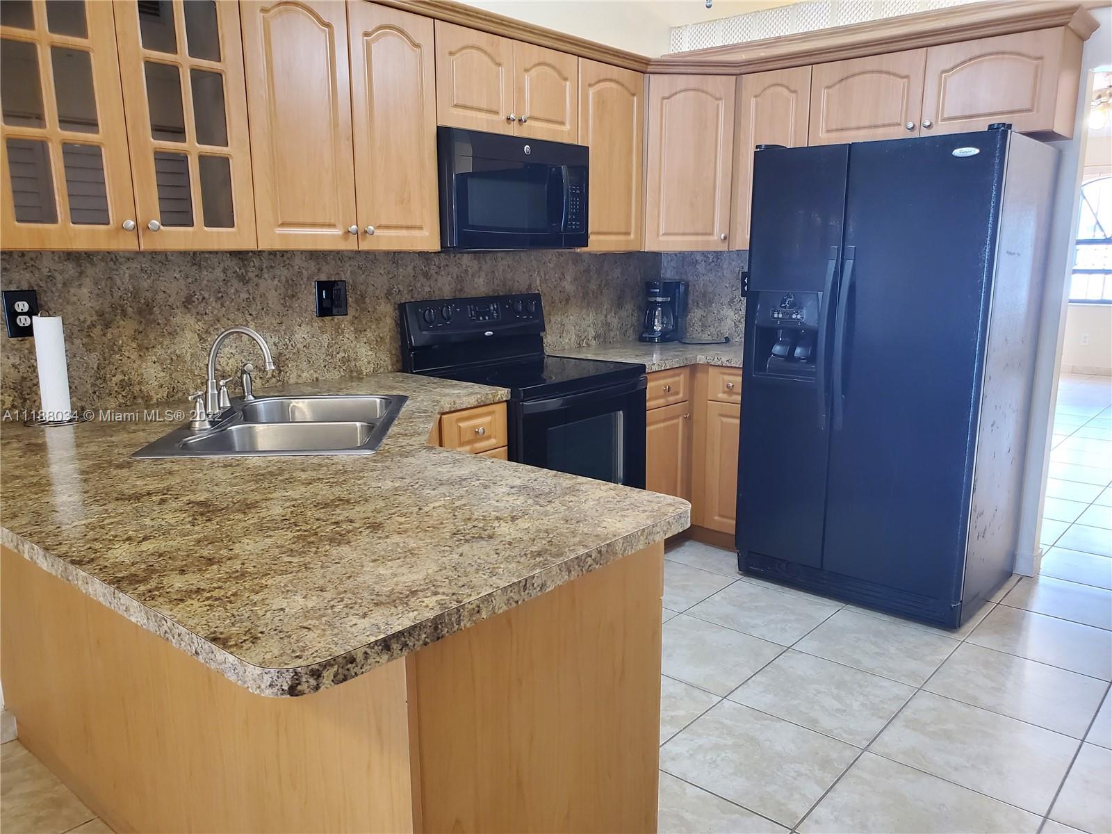 ALAMEDA BY THE LAKE - Residential