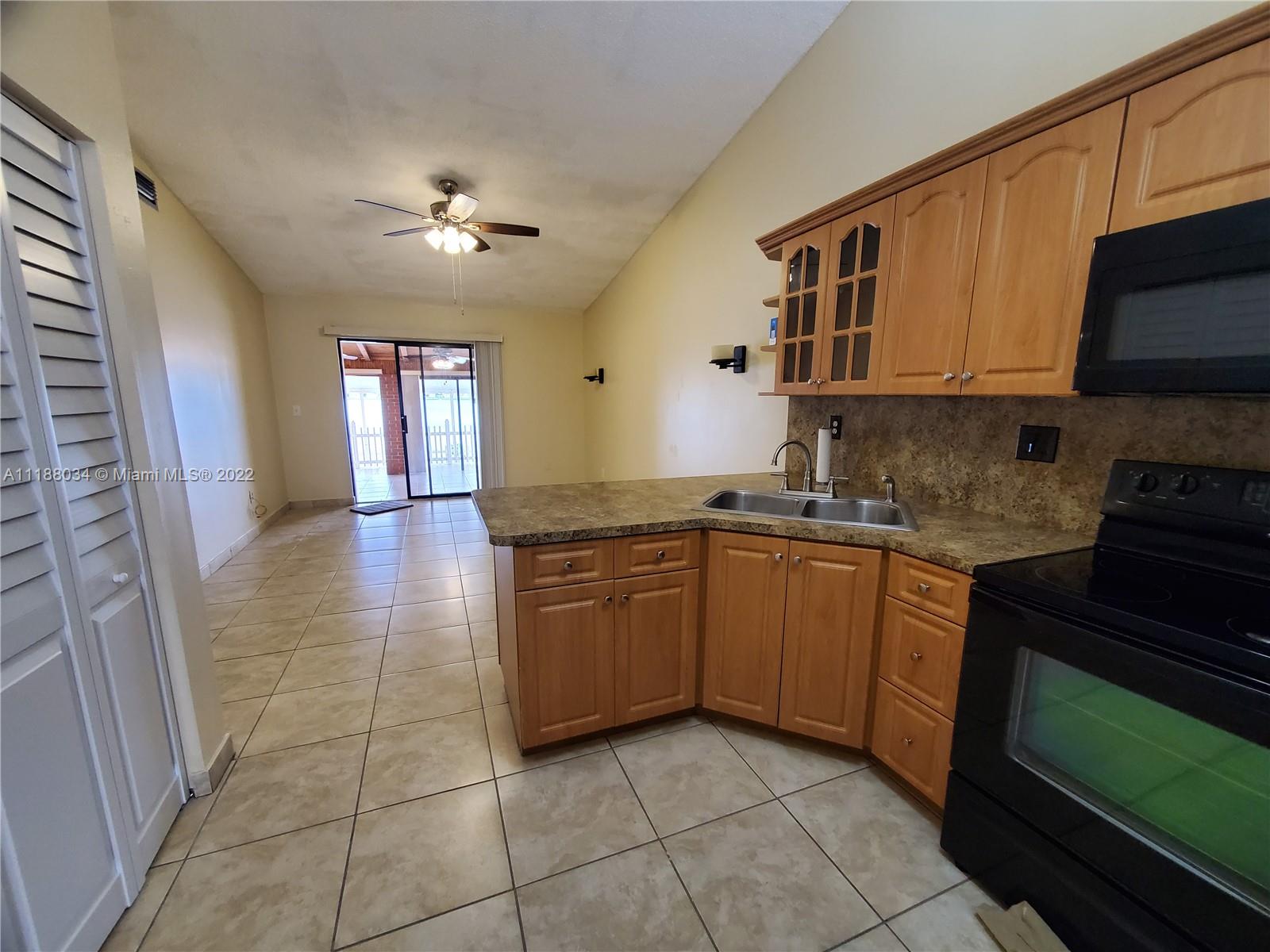 ALAMEDA BY THE LAKE - Residential