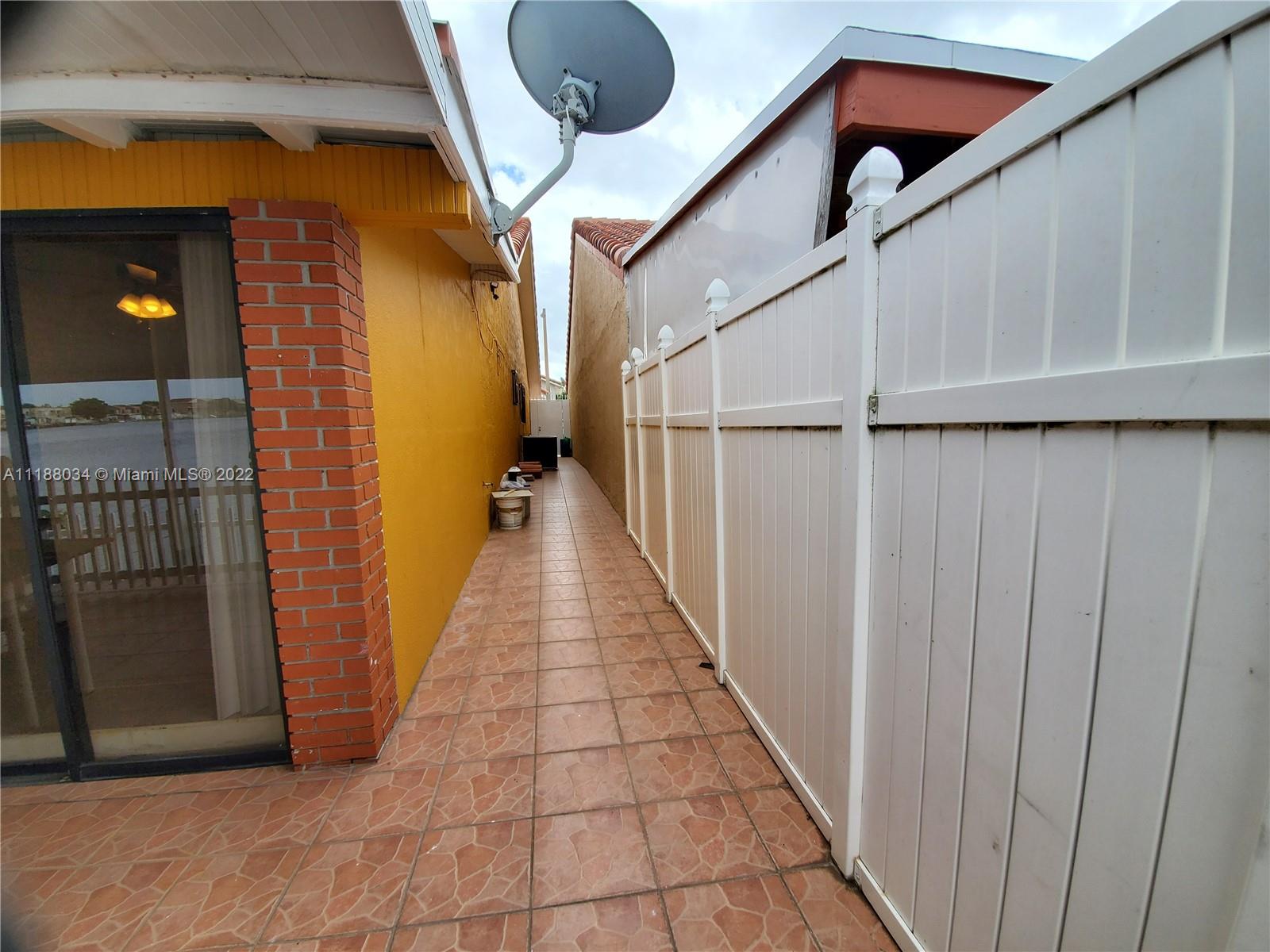 ALAMEDA BY THE LAKE - Residential