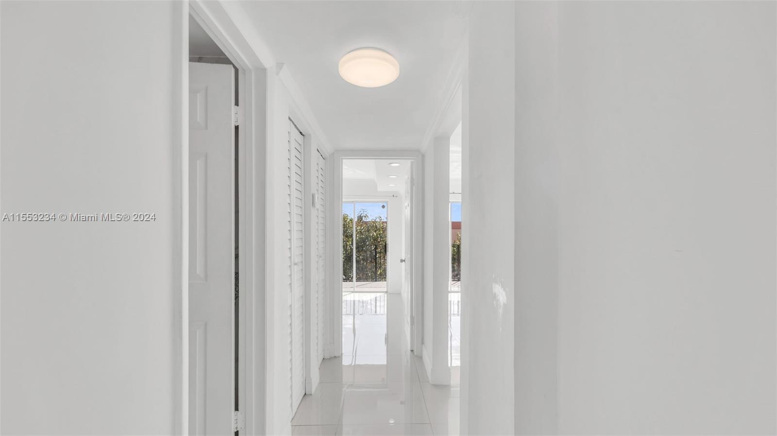 PALM-WEST GARDENS CONDO - Residential Lease