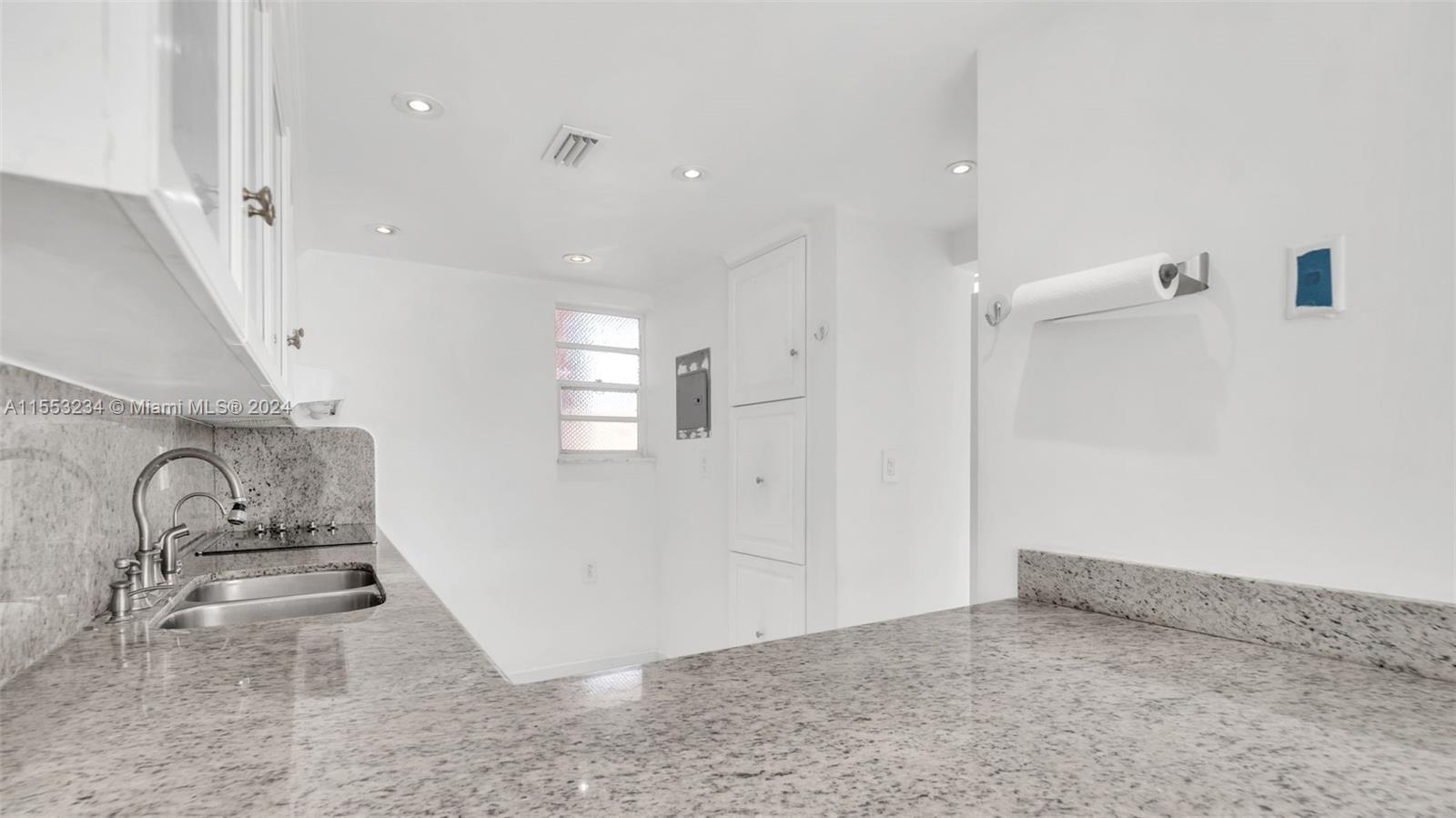 PALM-WEST GARDENS CONDO - Residential Lease