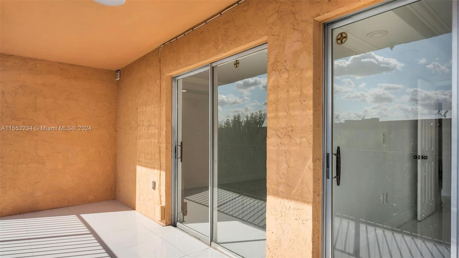 PALM-WEST GARDENS CONDO - Residential Lease