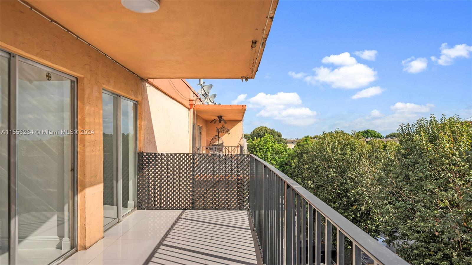 PALM-WEST GARDENS CONDO - Residential Lease