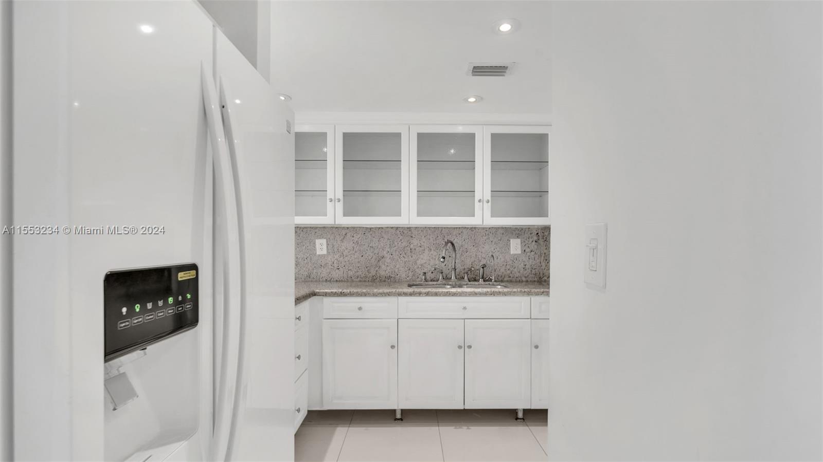PALM-WEST GARDENS CONDO - Residential Lease